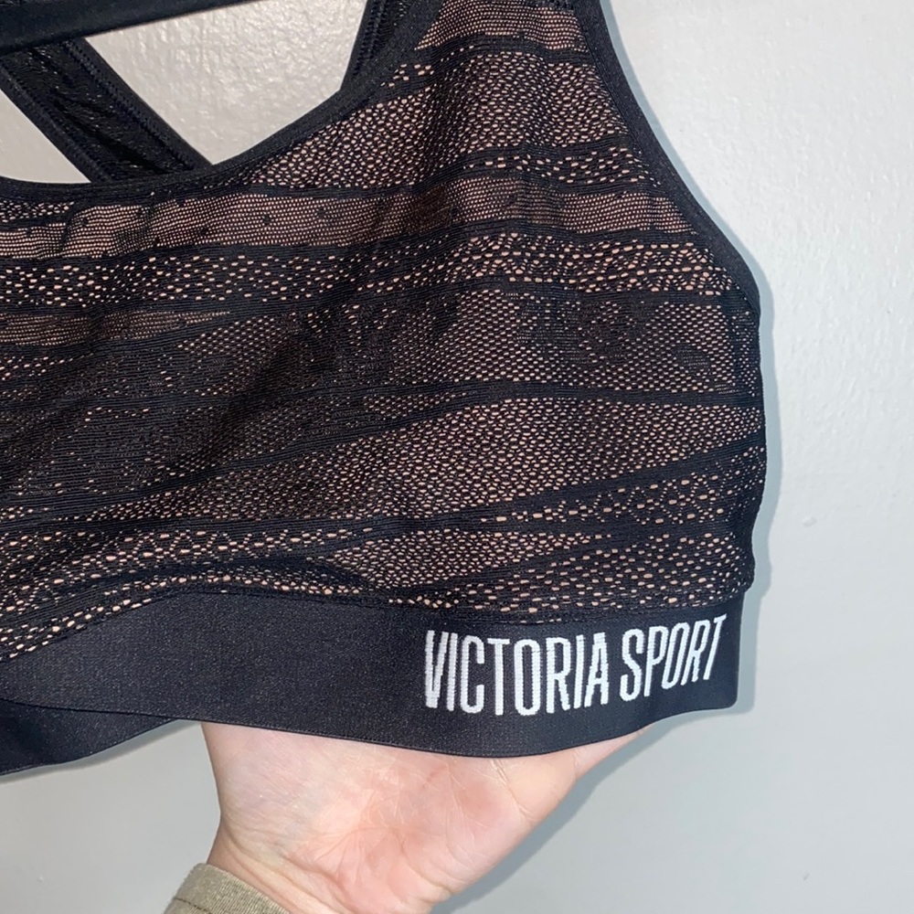 🪿Lace detail Victoria Secret Sports Bra! - Picture 3 of 7
